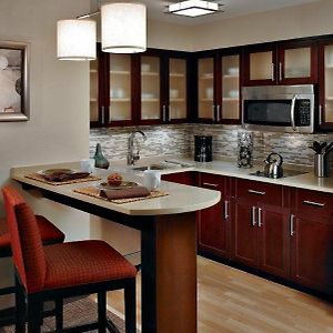 One-Bedroom King Suite